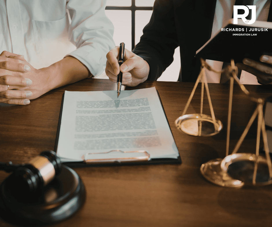 9 Advantages of Hiring an Immigration Lawyer