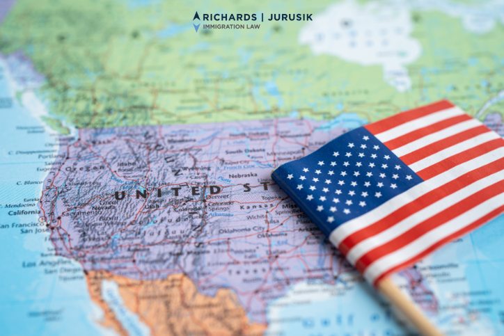 Is There a Physical Presence Requirement for a TN Visa?