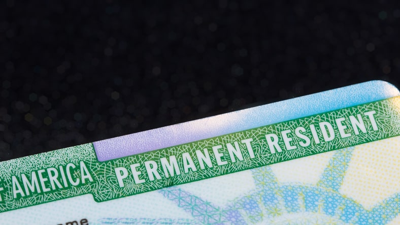 L-1 visa to Green Card: Managers vs. Specialized Staff