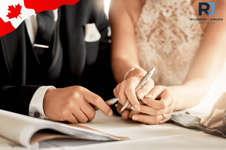 Can a Canadian Get Married in the U.S. as a Visitor?