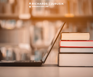 Can You Combine Education and Experience for a U.S. Work Visa?